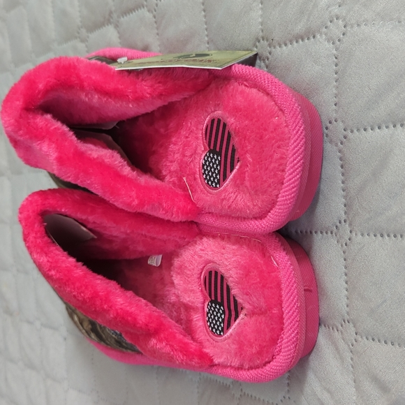 Ladies mossy oak slippers - Picture 3 of 3